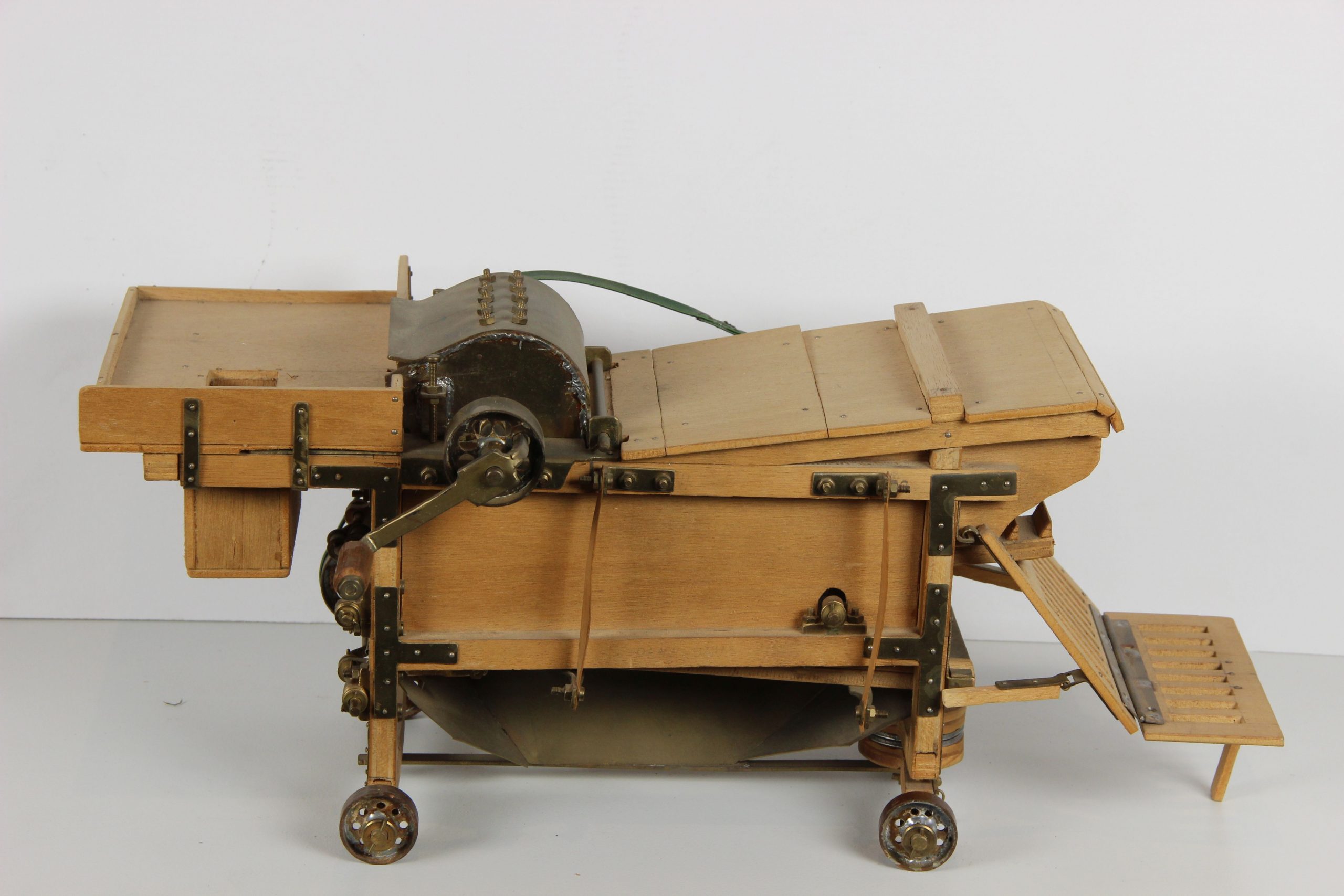 Modell einer Dreschmaschine, Hersteller: Franz Rindfleisch, Inv.-Nr. 38356a, Foto: Freilandmuseum Oberpfalz