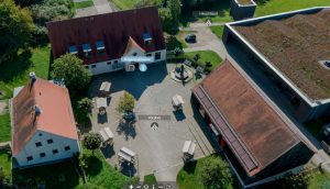 Luftbild Eingangsgebäude